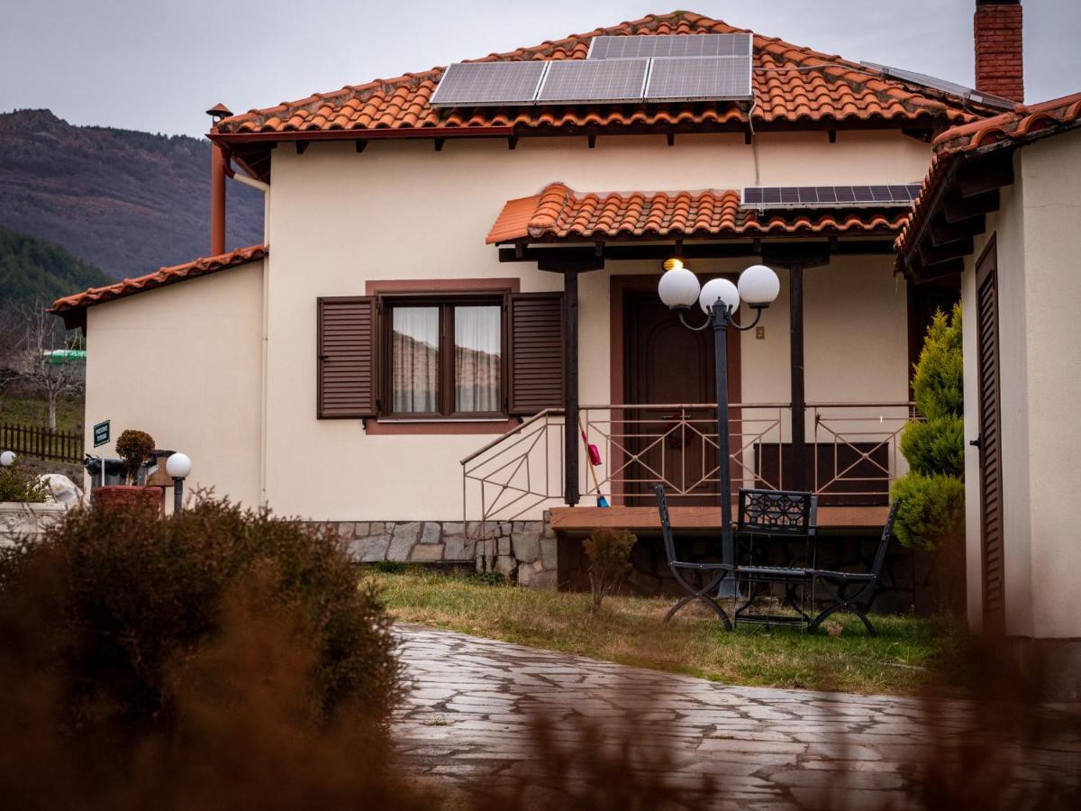 Karyon Apartments Kariófiton Екстериор снимка