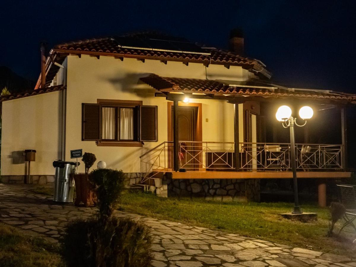 Karyon Apartments Kariófiton Екстериор снимка