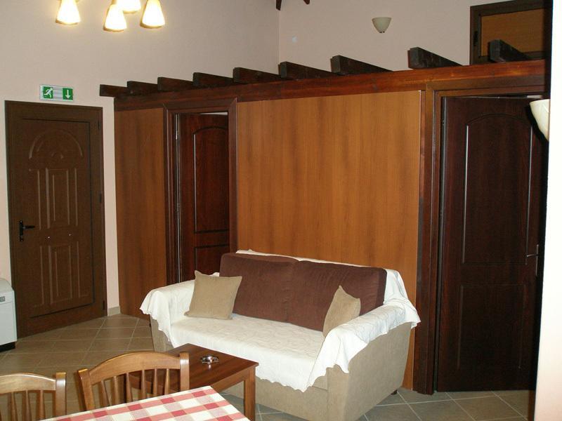 Karyon Apartments Kariófiton Екстериор снимка