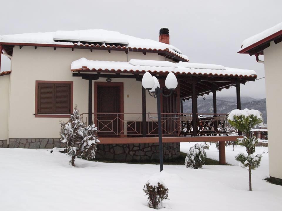 Karyon Apartments Kariófiton Екстериор снимка