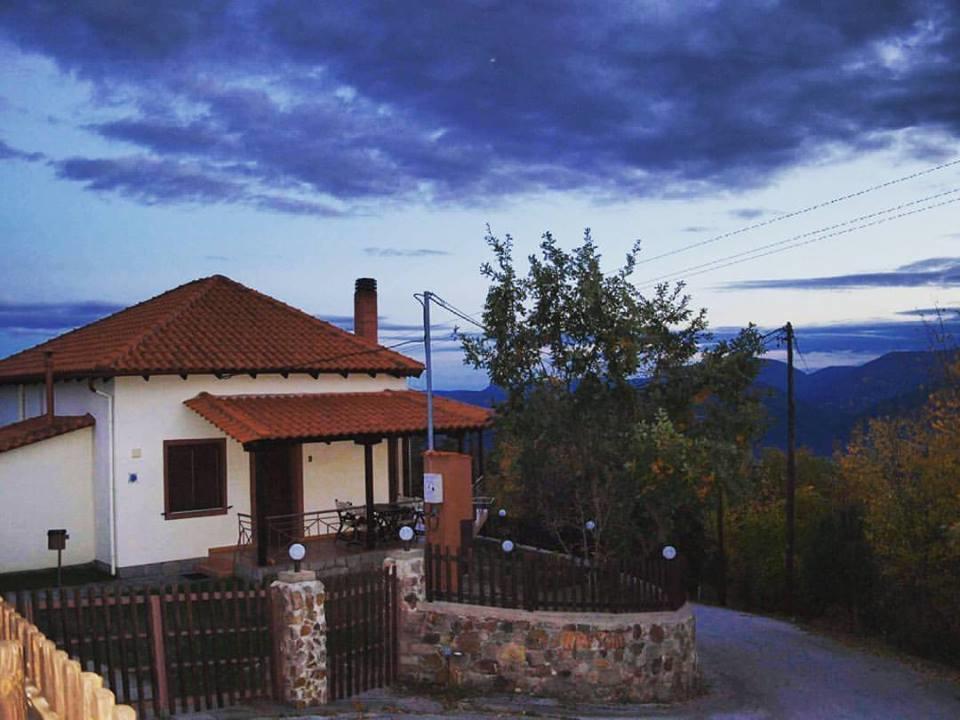Karyon Apartments Kariófiton Екстериор снимка