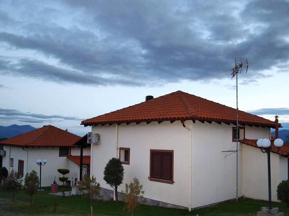 Karyon Apartments Kariófiton Екстериор снимка